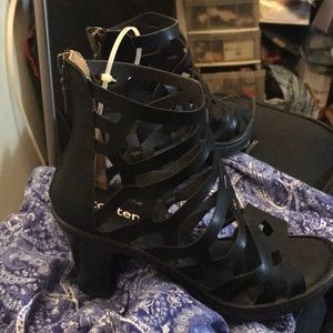 Vegan tastemaker size 37 black shoes!